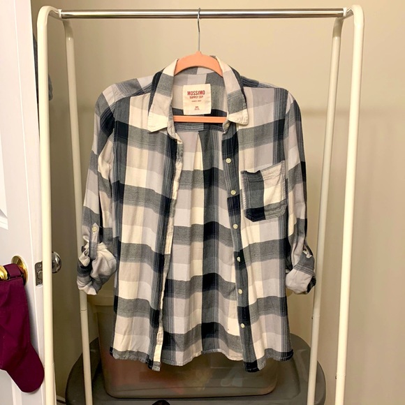 Mossimo black and white plaid button up - Picture 1 of 3